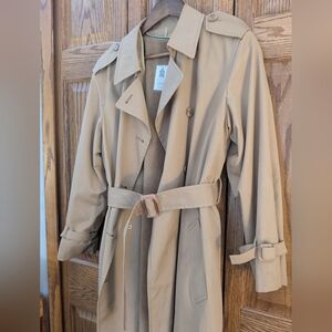 Classic Women's Trench Coat - Camel